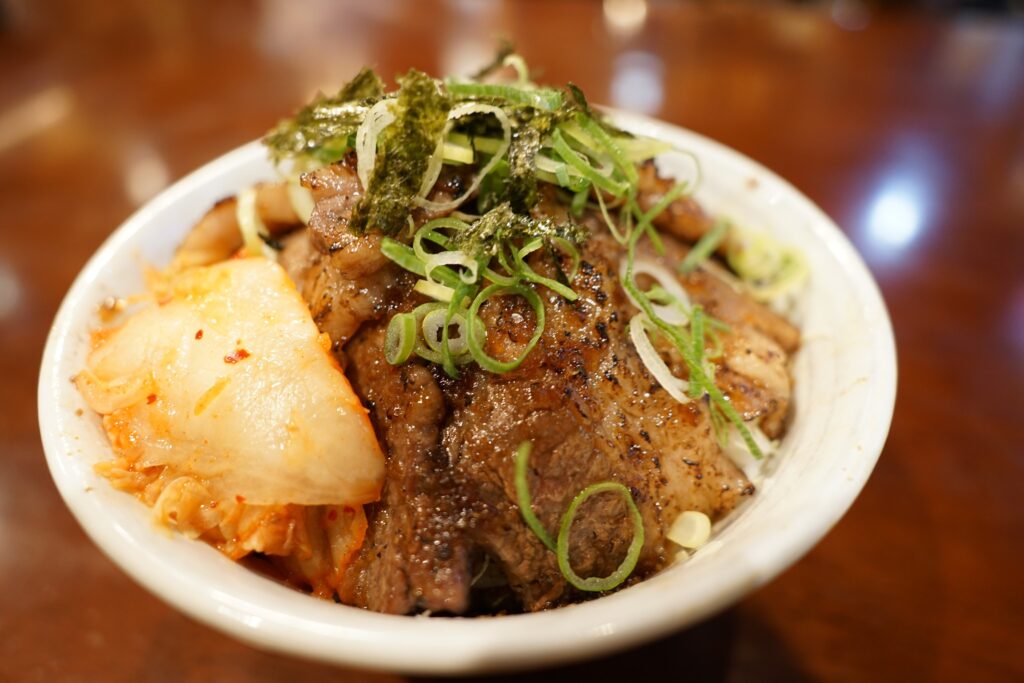 和牛カルビ丼（1,500円）