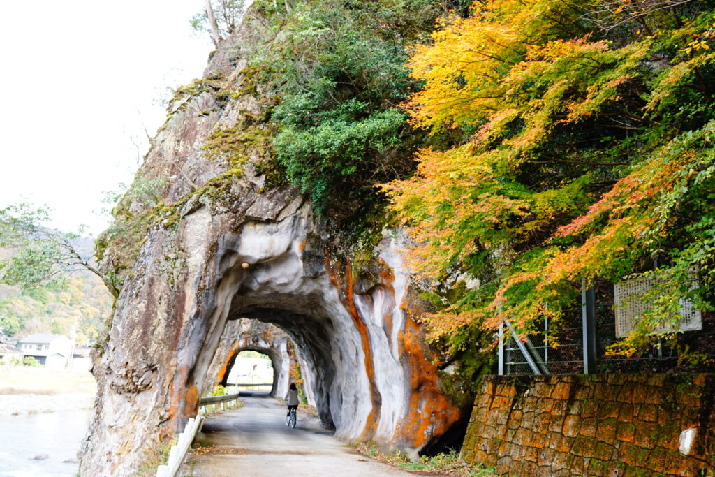 与位の洞門