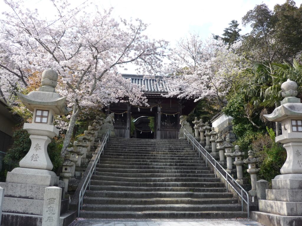 大避神社1