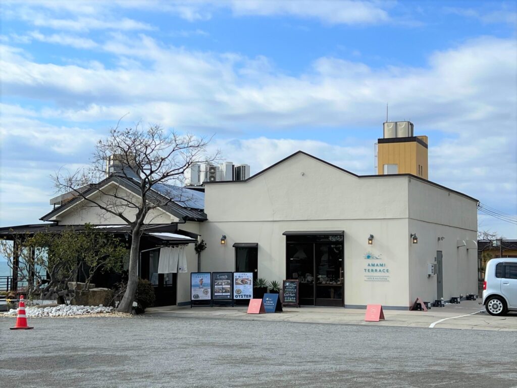 境内西側にあるお店