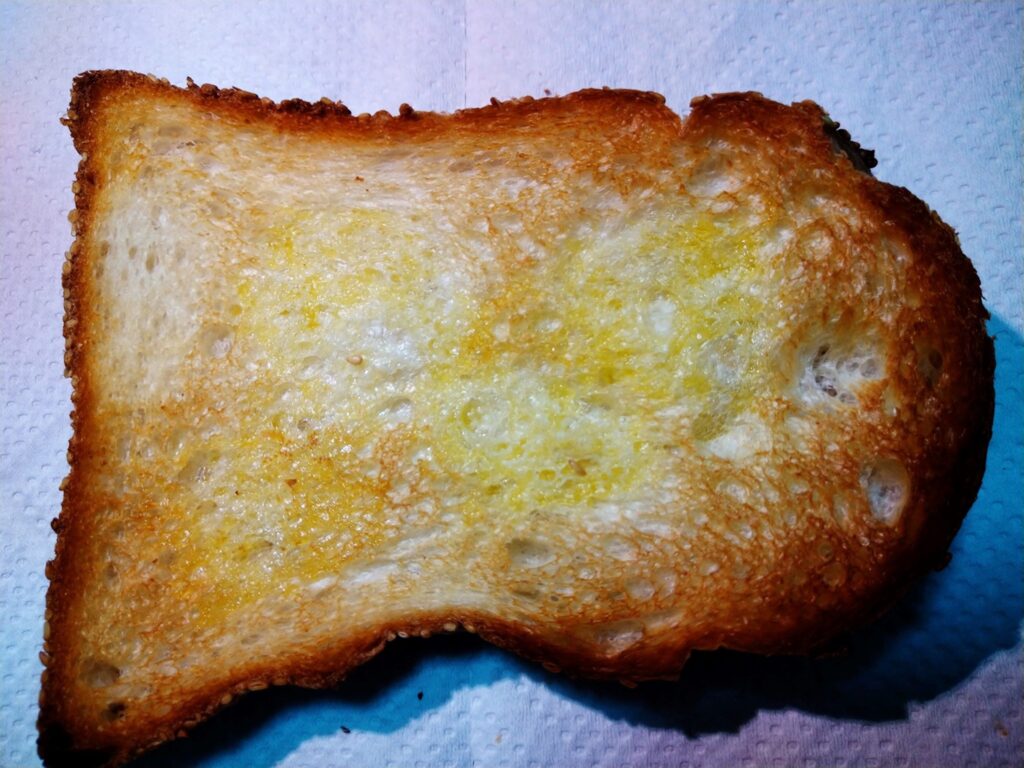バターを乗せてから焼きました