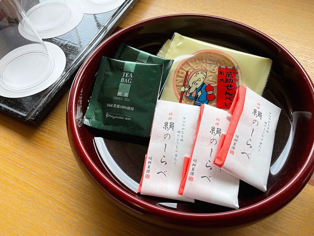 部屋のお着き菓子