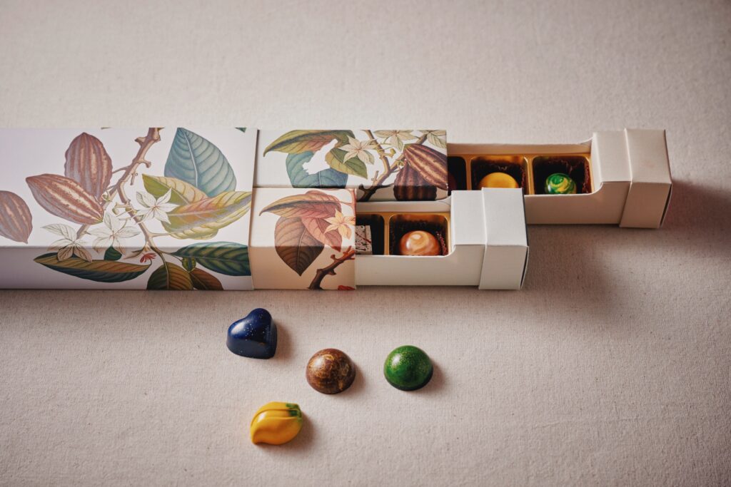 Vegan BonBon Chocolat ~AWAJI~ （1,880円）、Vegan BonBon Chocolat ~KENKOU~（1,830円）