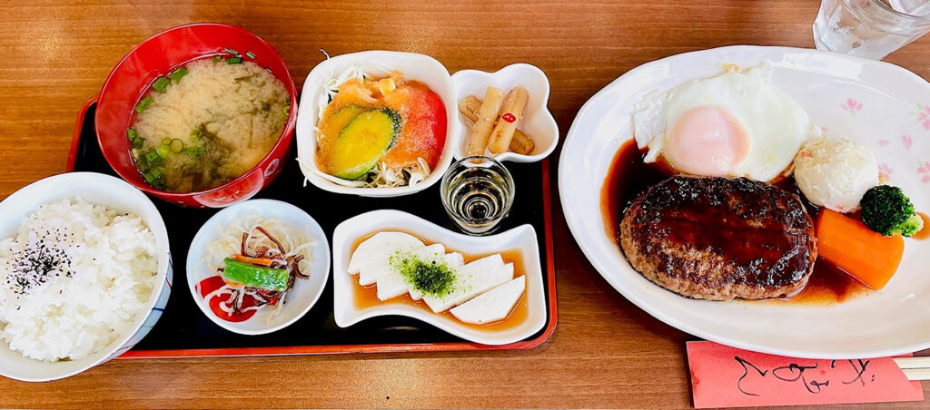 尼崎 隠れ家 カフェ「ぎょもん」
