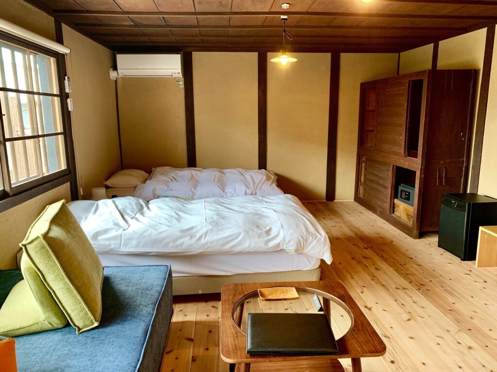 加里屋旅館Q 「紅緋」の間