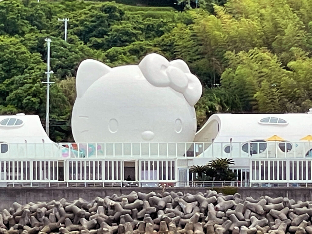 「HELLO KITTY SMILE」