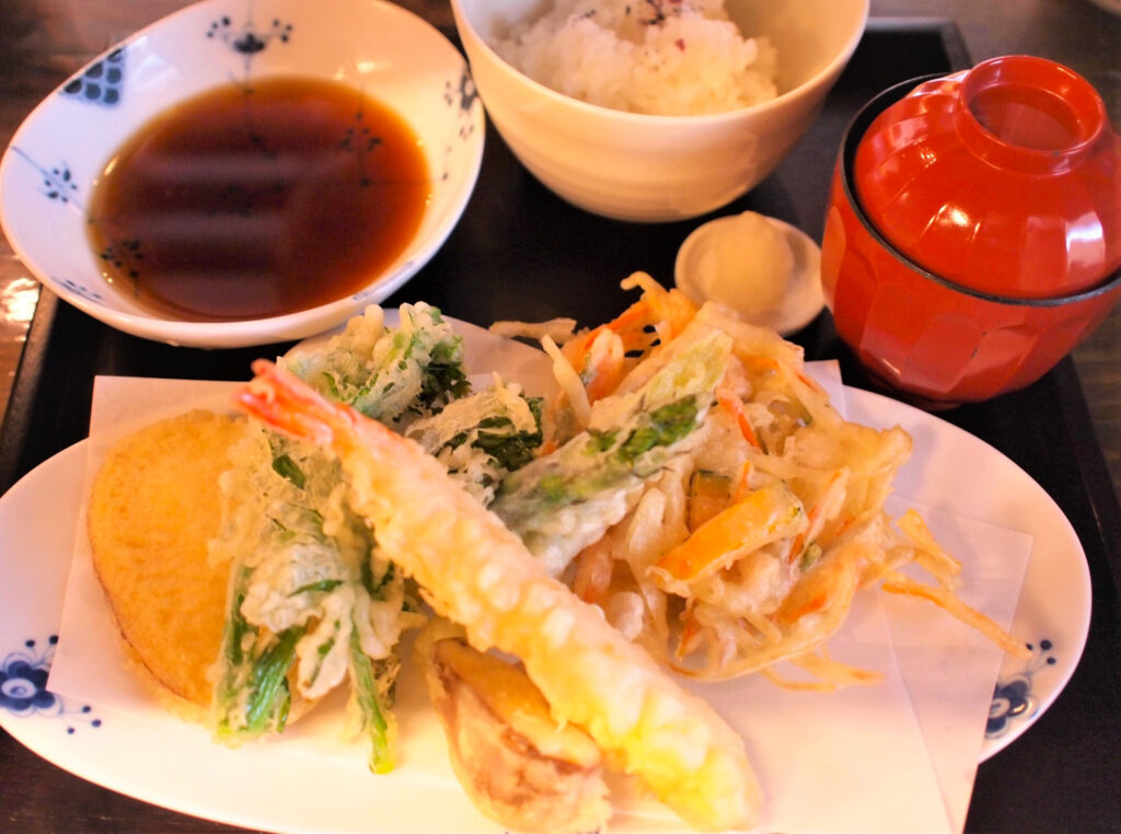 春の定番メニューの一つ『天ぷら』