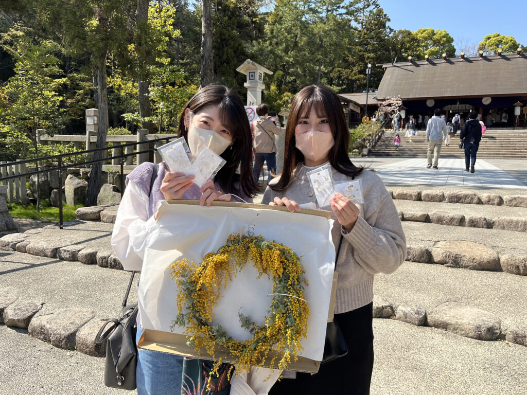 ひと目惚れしたミモザのリースと手作りピアス、イヤリングを買いました！