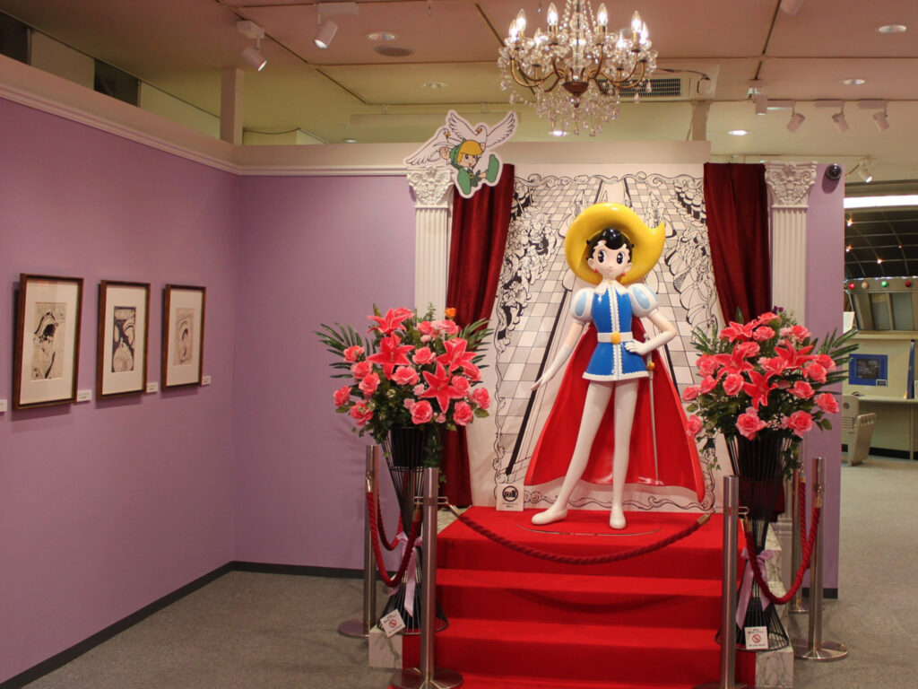 春と秋には手塚作品に関する企画展を開催