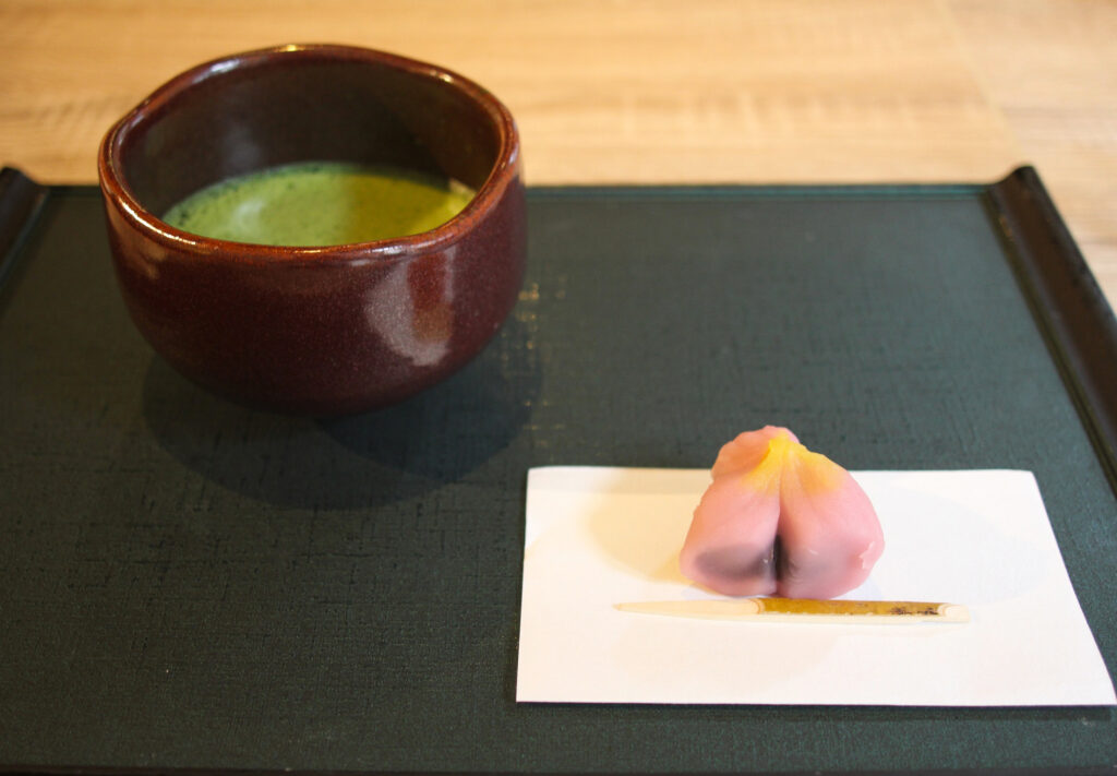 「お抹茶と和菓子のセット」（1,500円／数量限定）