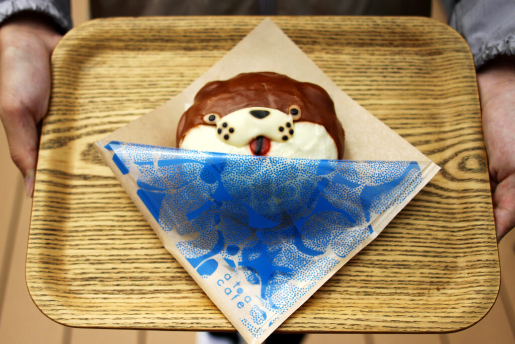 『手のりカワウソまん』（660円）