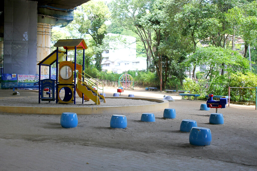 「児童遊園」