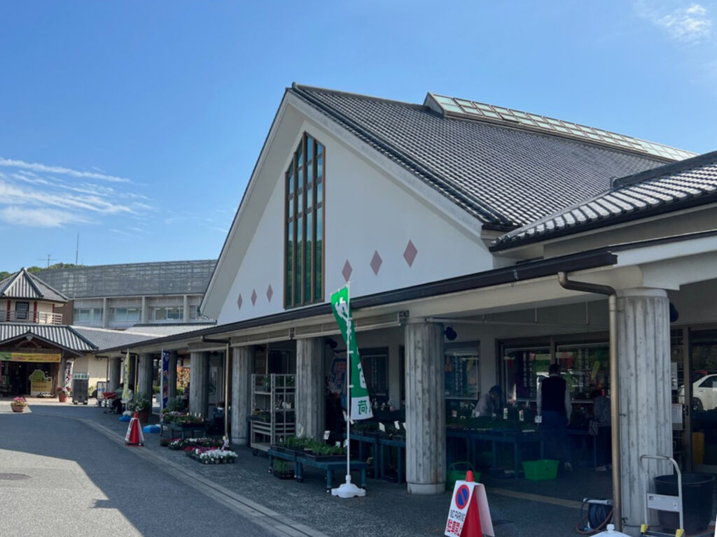 『山田錦の館』に隣接して『よかたん』がある