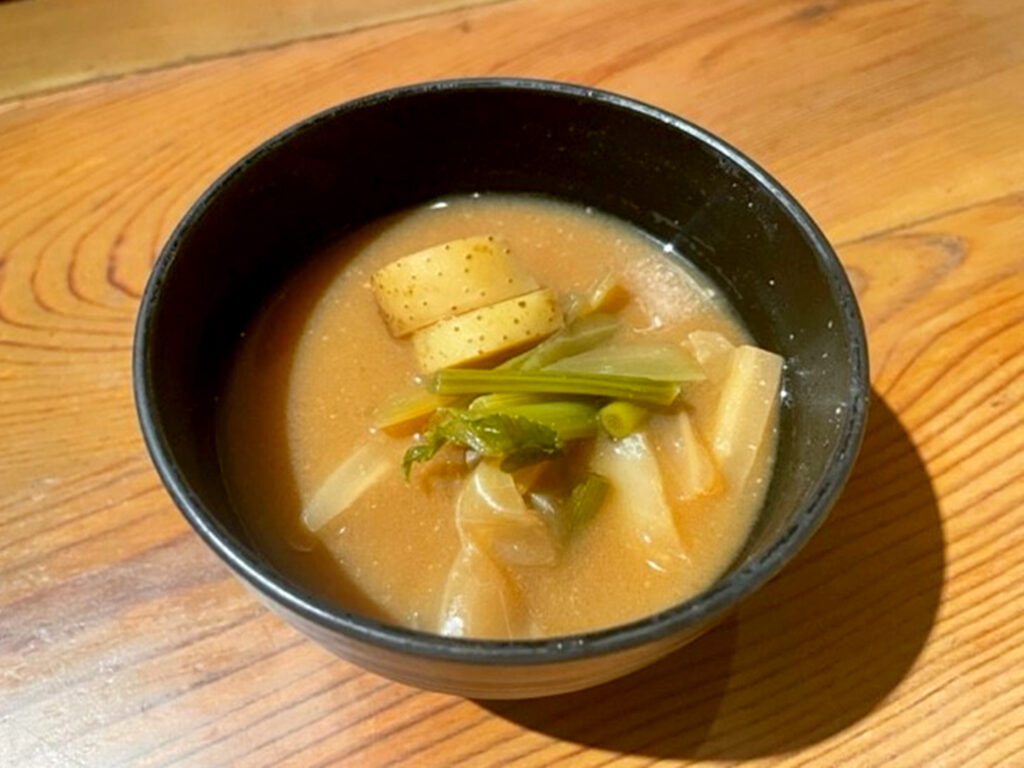 具だくさんのお味噌汁