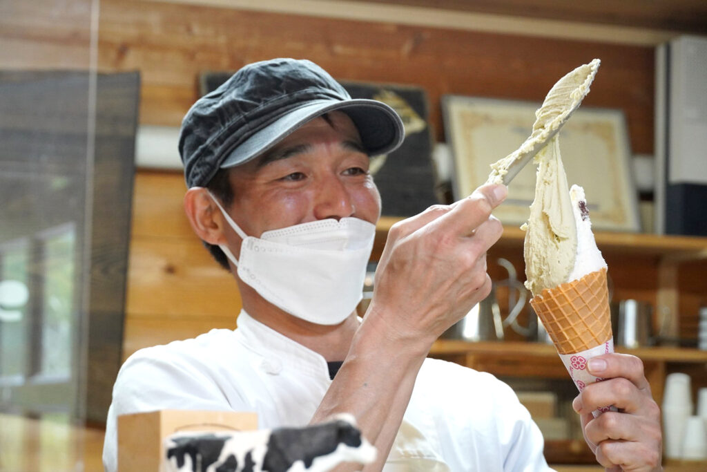 店主の前川重裕さん