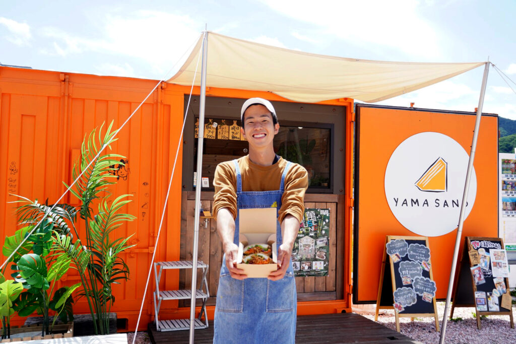 店主の山内拓也さん