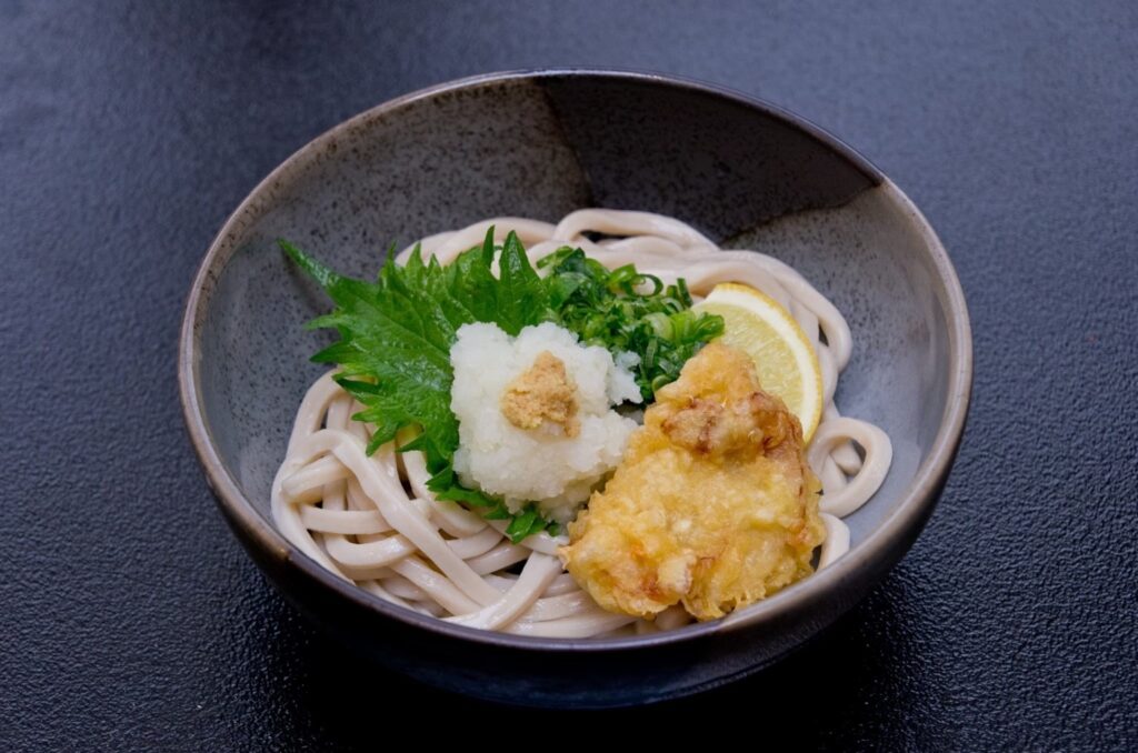 『とり天おろしぶっかけ』（700円）