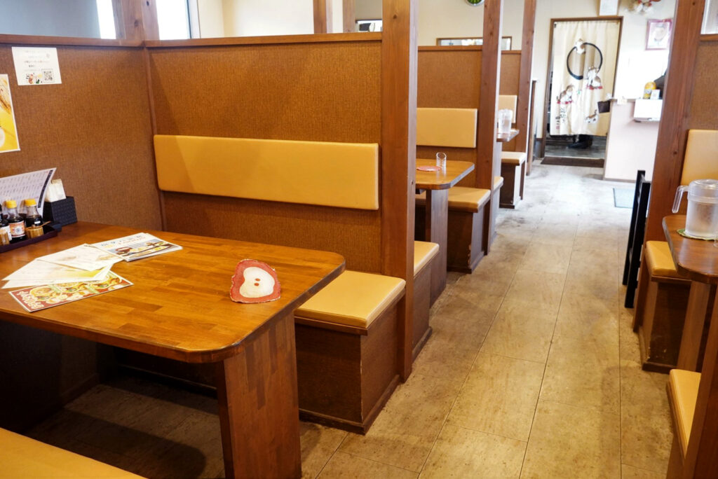清潔感あふれる店内