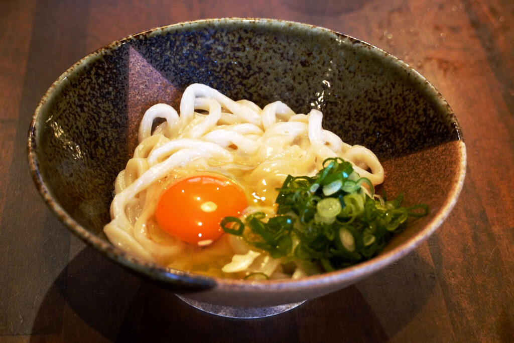 『かま玉うどん』（550円）