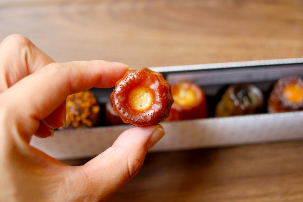 フランスの伝統菓子であるカヌレ