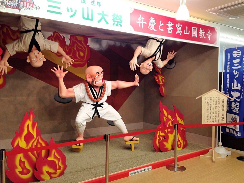 2013年に製作された造り物のひとつ「弁慶と書写山圓教寺」（撮影日：2013年3月18日）