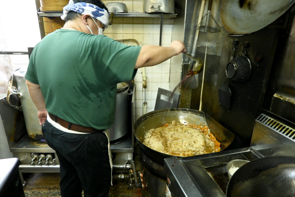 80人前を一度に地焼きします