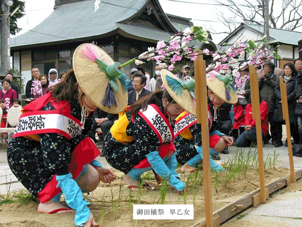 写真提供：『廣峯神社』
御田植祭（4月3日）／日本の伝統を現在に伝える優美なお祭り
