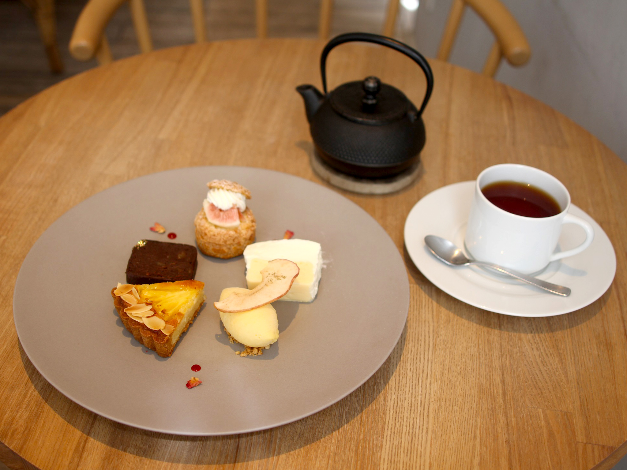 『CAKE STAND（ケイクスタンド）』