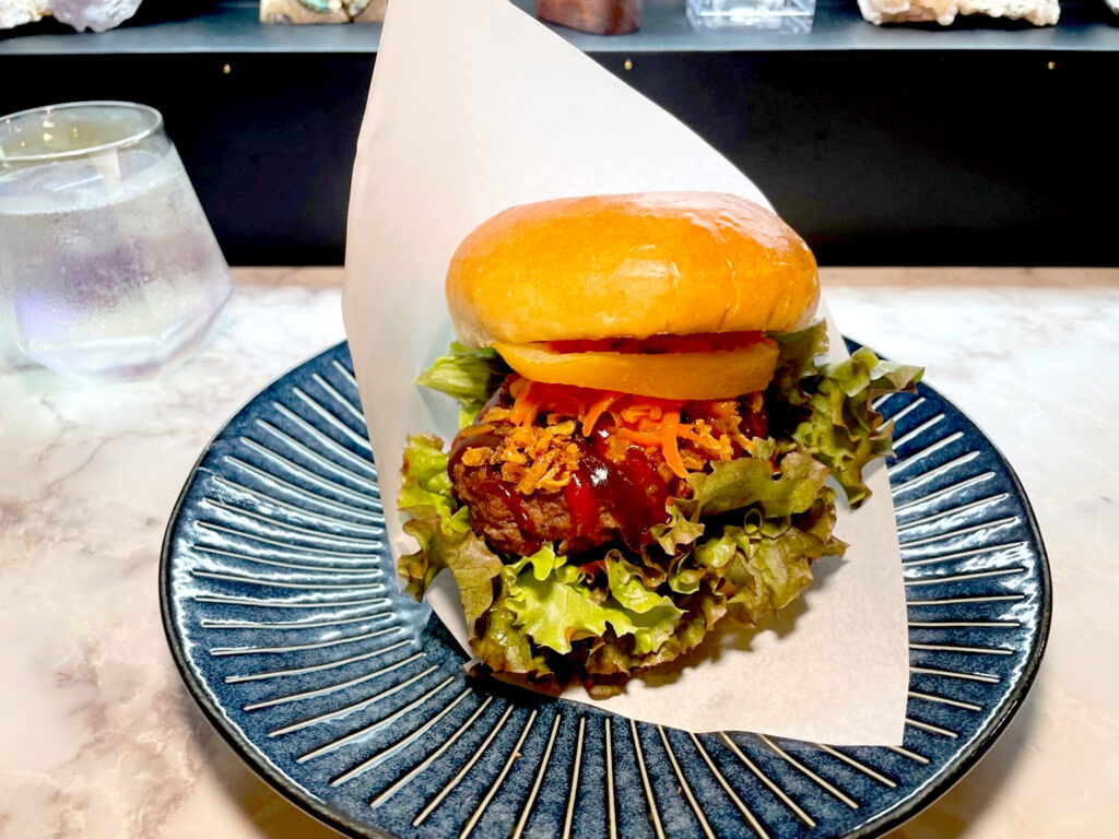 「たみまるレモンバーガー」