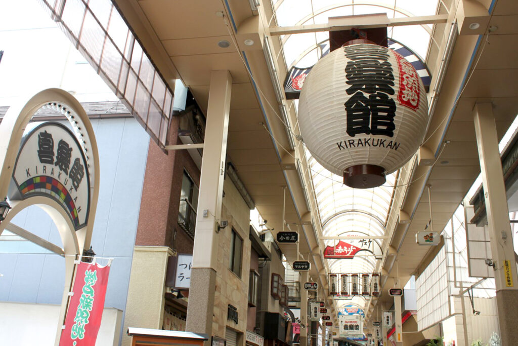 巨大な提灯