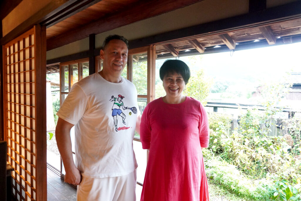 丸尾法子さんとアリレザ・アフマディさん