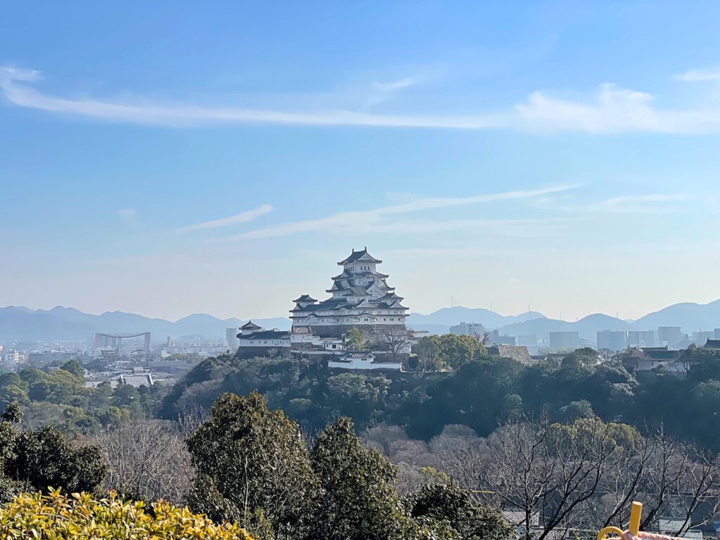 姫路城の西、男山（男山八幡宮、千姫天満宮がある）の山頂