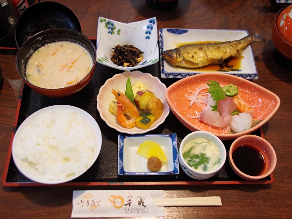 加東市の鮎を使った『闘竜灘定食』のモニターツアー特別版（1,500円）