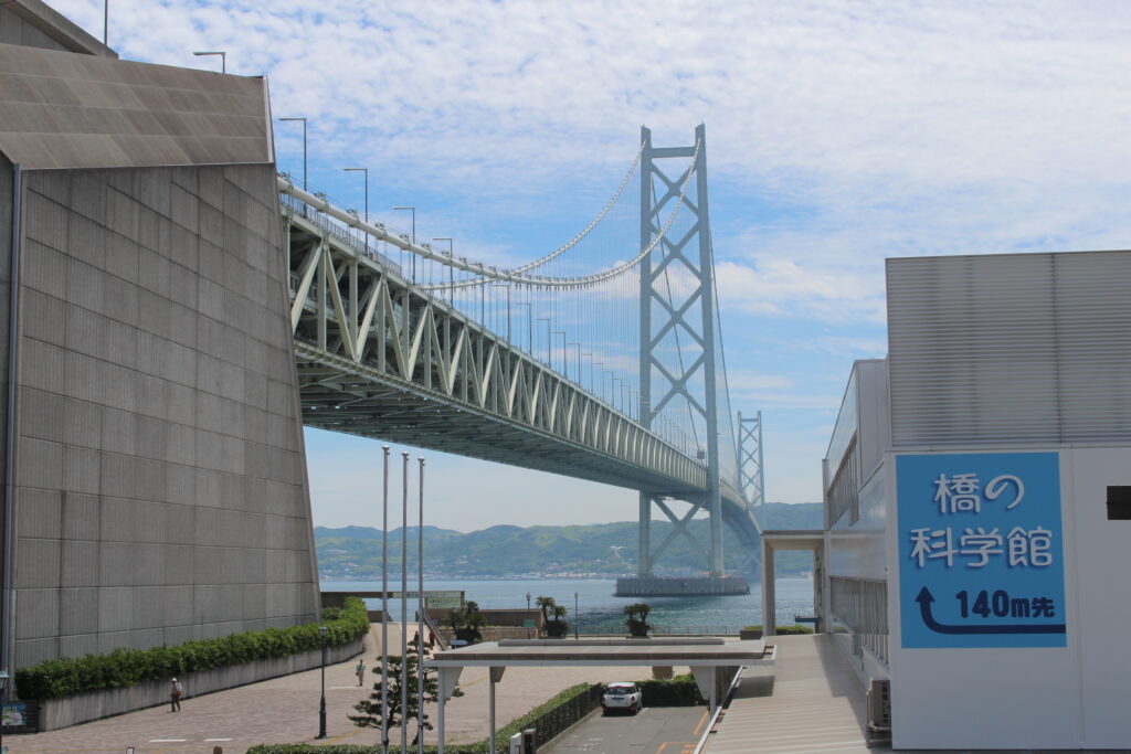 明石海峡大橋が見えてきました！近くで見ると圧巻！！